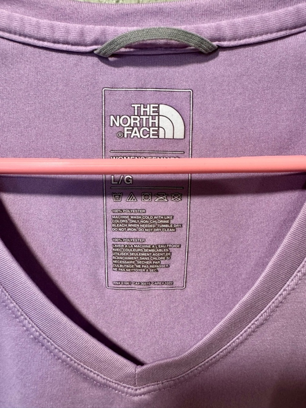 The North Face Women's Lavender V-Neck Short Sleeve Tee L - Picture 2 of 4